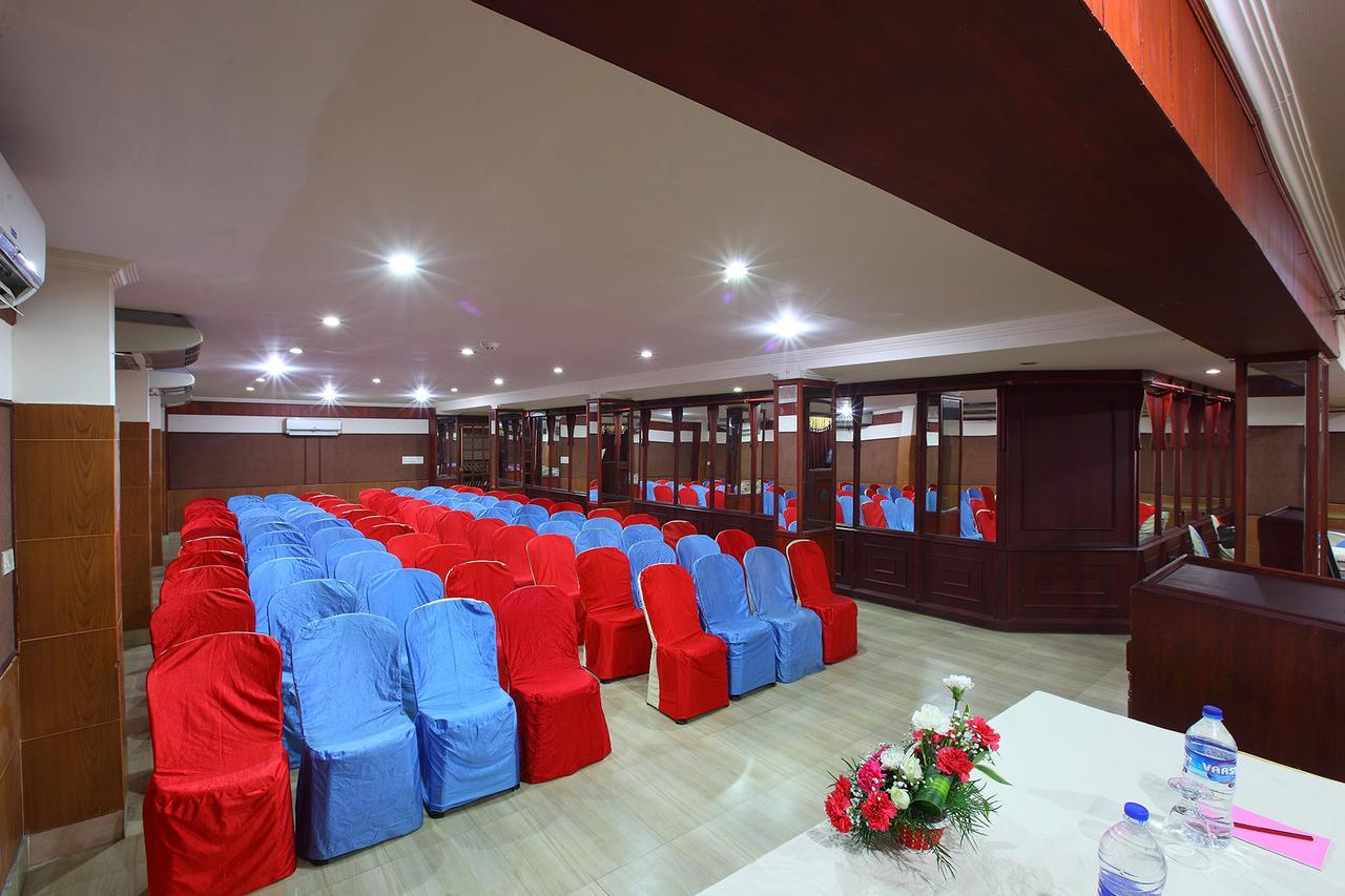 Thrissur Trichur Towers מראה חיצוני תמונה