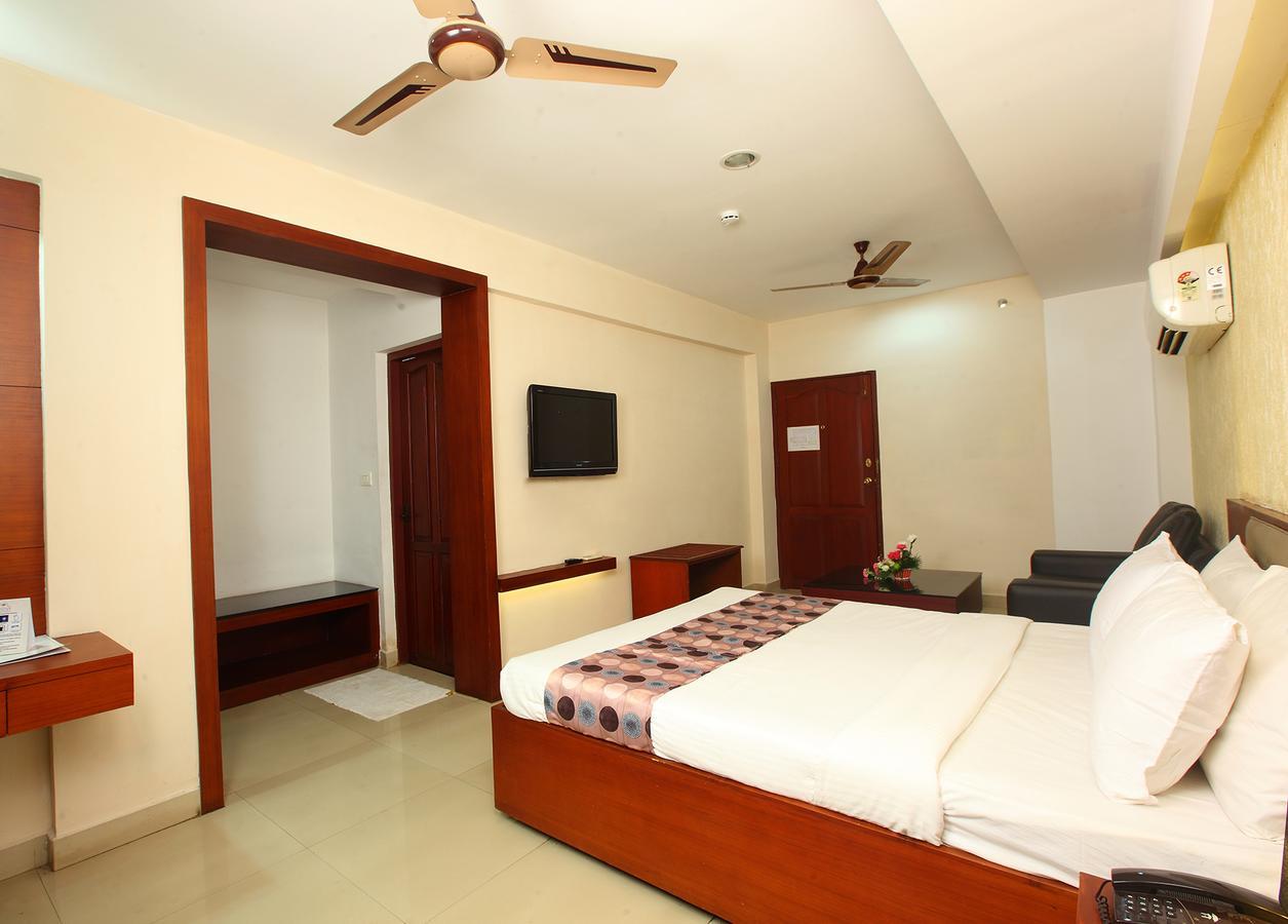 Thrissur Trichur Towers מראה חיצוני תמונה