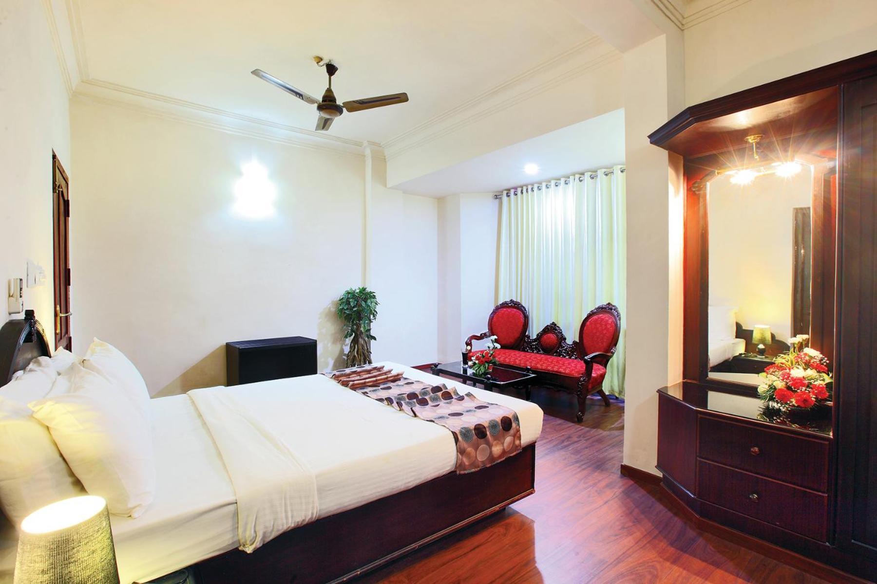 Thrissur Trichur Towers מראה חיצוני תמונה
