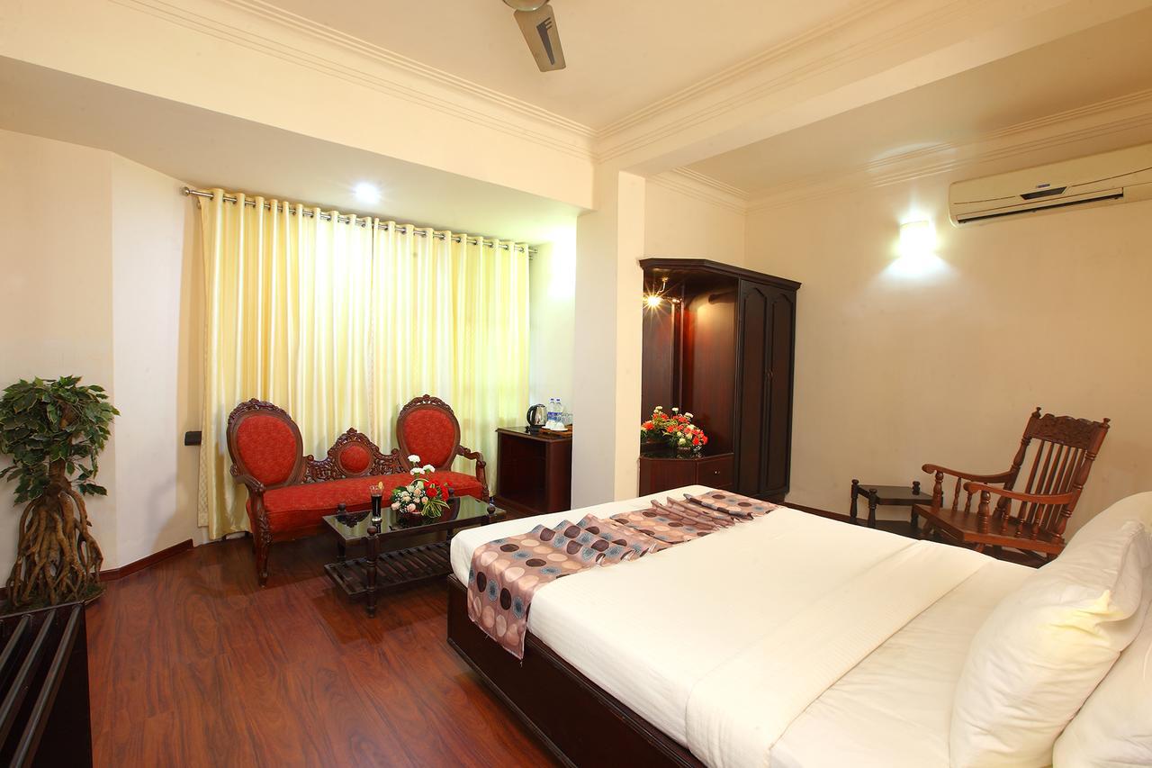 Thrissur Trichur Towers מראה חיצוני תמונה