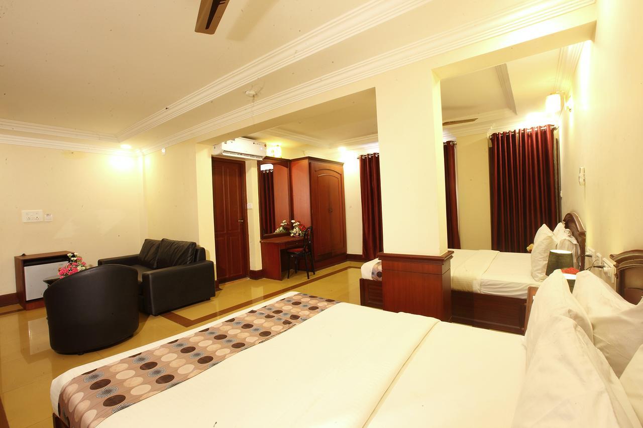Thrissur Trichur Towers מראה חיצוני תמונה