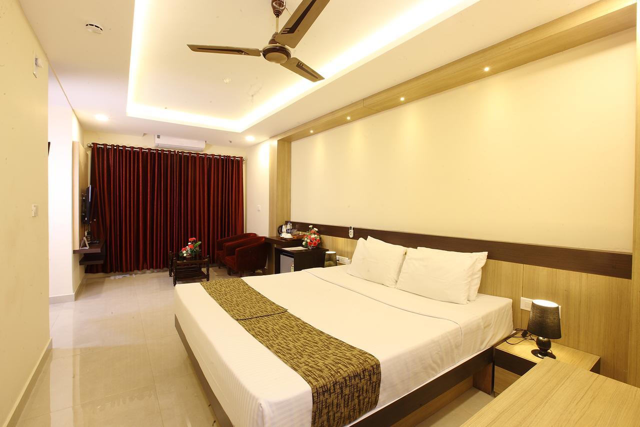 Thrissur Trichur Towers מראה חיצוני תמונה
